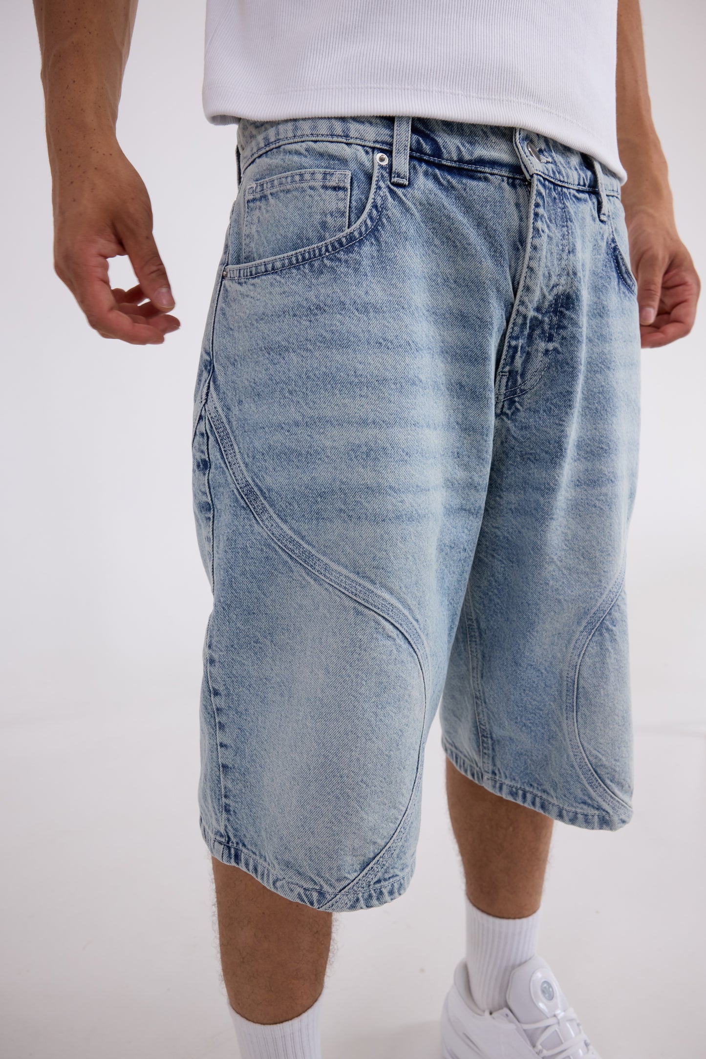 PATTERN JORTS LIGHT WASHED